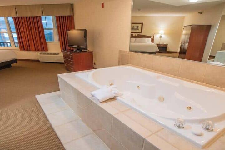Room 45 of 114