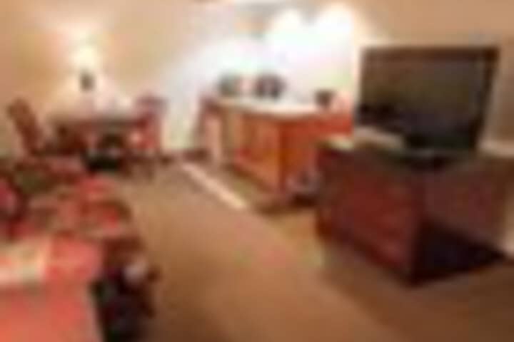 Room 32 of 114