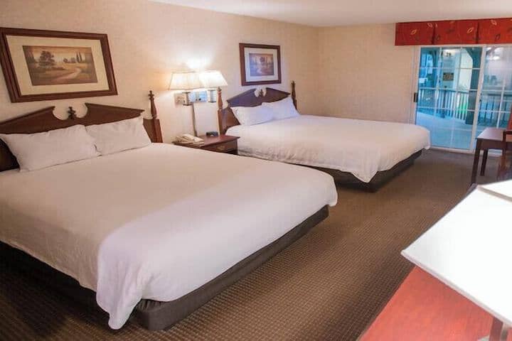 Room 36 of 114